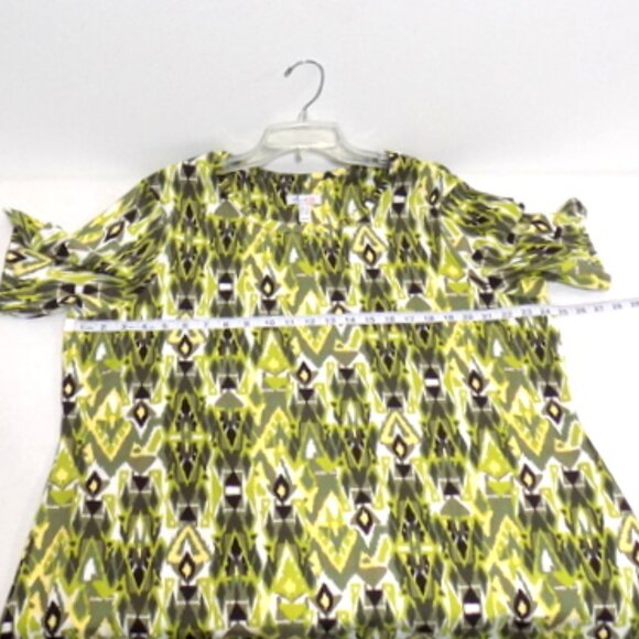 D & Co. Woman's Multicolor Abstract Design Short Sleeve Pullover Top – Size: 1X - Picture 6 of 10